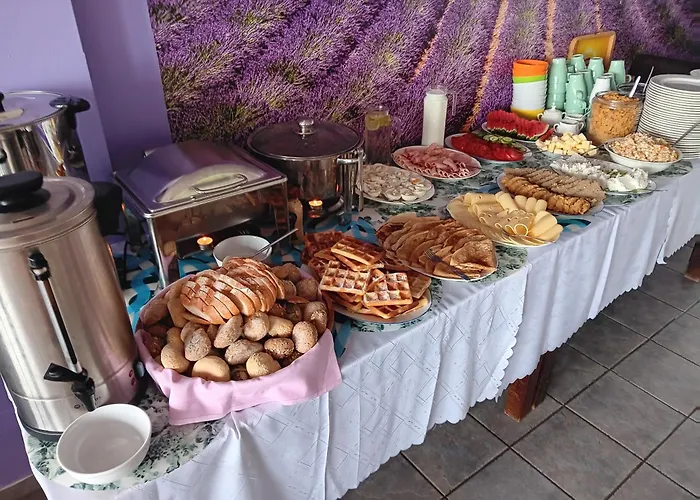 Nocleg ze śniadaniem Lawendowy Dworek 3*