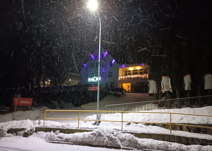 Lawendowy Dworek Nocleg ze śniadaniem 3*