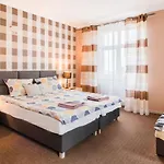 Lawendowy Dworek Frühstückspension 3*
