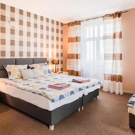 Lawendowy Dworek B&B *