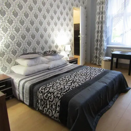 Bed & Breakfast Lawendowy Dworek Karpacz