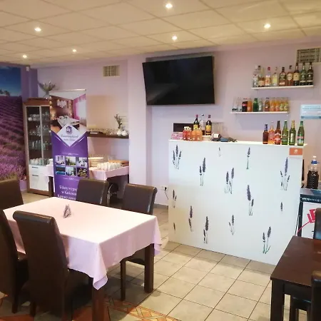 Lawendowy Dworek Alojamento de Acomodação e Pequeno-almoço