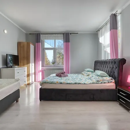 Alojamento de Acomodação e Pequeno-almoço Lawendowy Dworek Karpacz