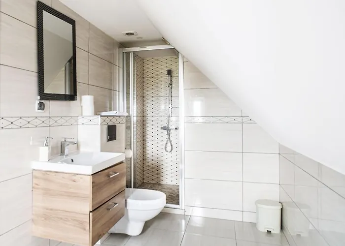 Lawendowy Dworek Bed & Breakfast 3*